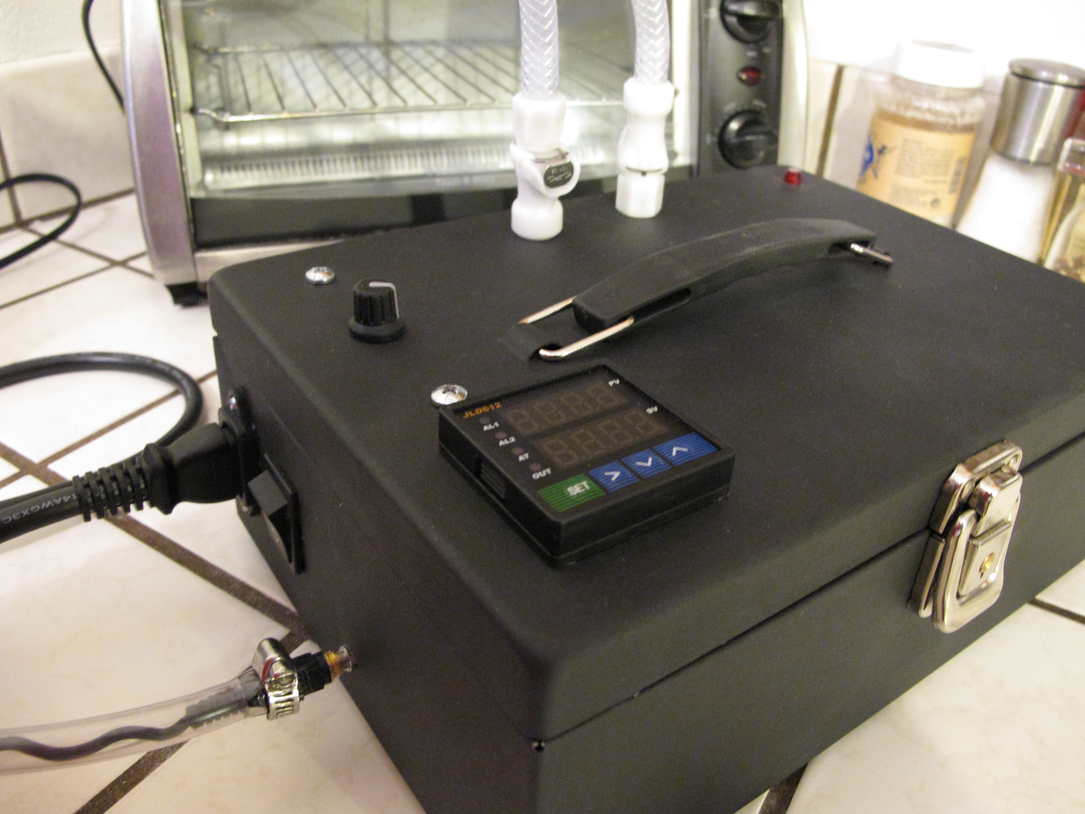 Top and side panels, in use